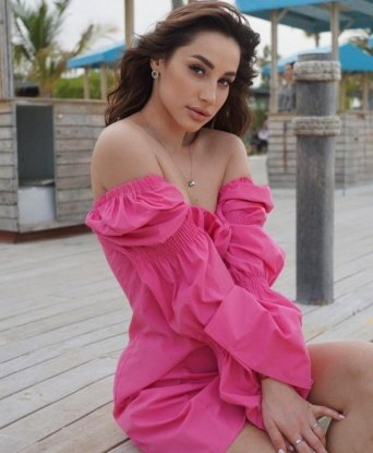 Экзотическая красавица с обольстительными формами ждет встречи с сильным и уверенным мужчиной. Со мной ты окунешься в мир страсти и похоти, я открыта для экспериментов и новых впечатлений. Возьми меня, и я подарю тебе незабываемые моменты! 14, 24 года