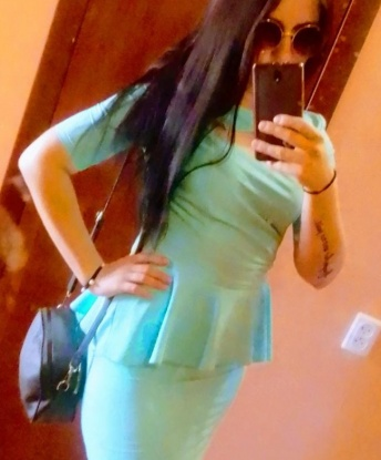 Сладкая и чувственная красотка приглашает на встречу полную страсти и желания. Я помогу расслабиться и почувствовать себя желанным. 10198, 28 лет